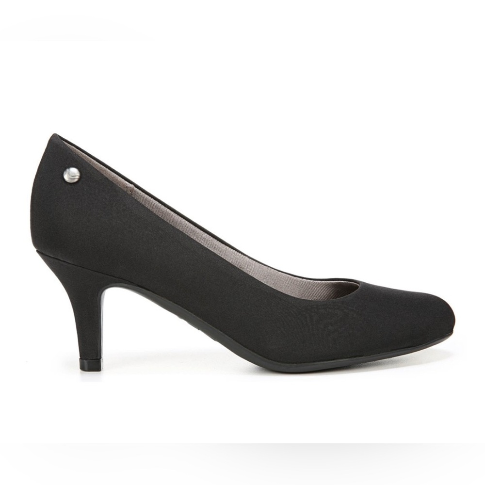 Life Stride Soft System Women's Parigi Pump Elegant Black Women's Pumps